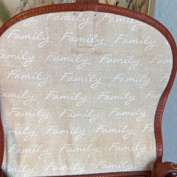 Dooney & Bourke Camouflage Duck Field Cross Body Bag Green Camo - Picture 6 of 12